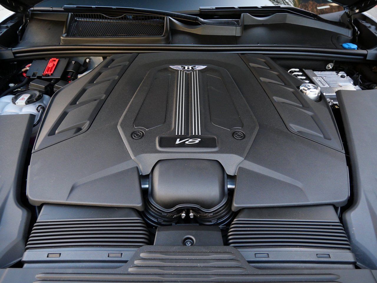 2025 Bentley Bentayga V8 V8 Lawrence KS