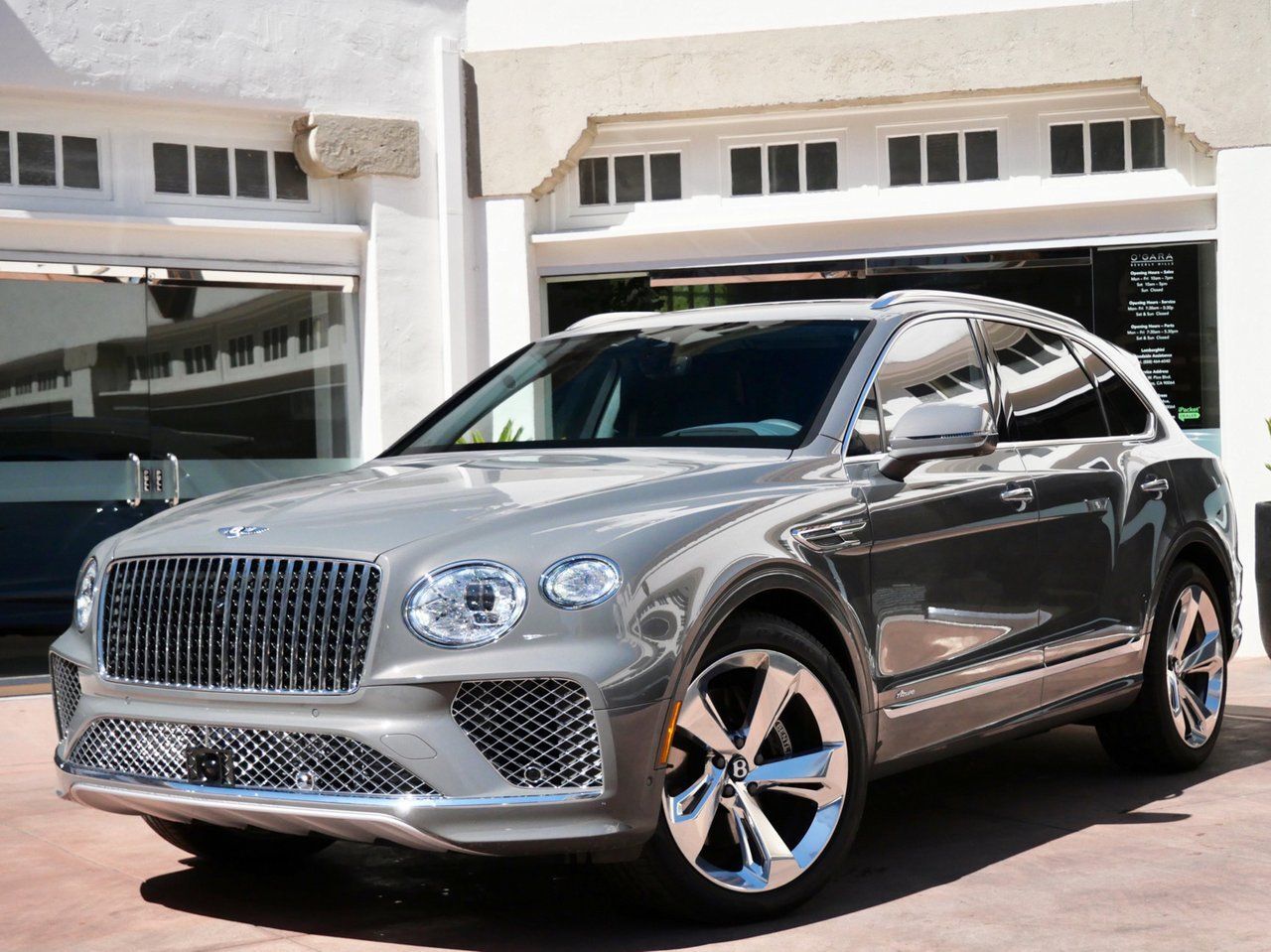 2025 Bentley Bentayga V8 V8 Lawrence KS