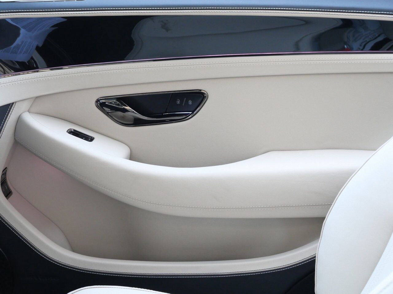 2025 Bentley Continental Black Edition Lawrence KS