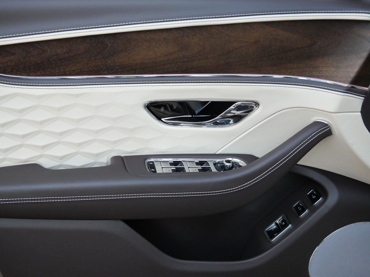 2025 Bentley Flying Spur Speed Lawrence KS