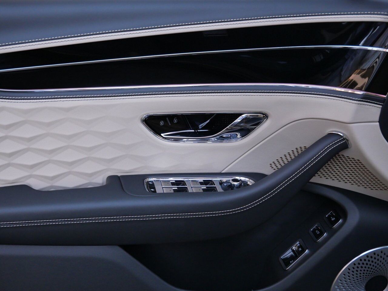 2025 Bentley Flying Spur Speed Lawrence KS