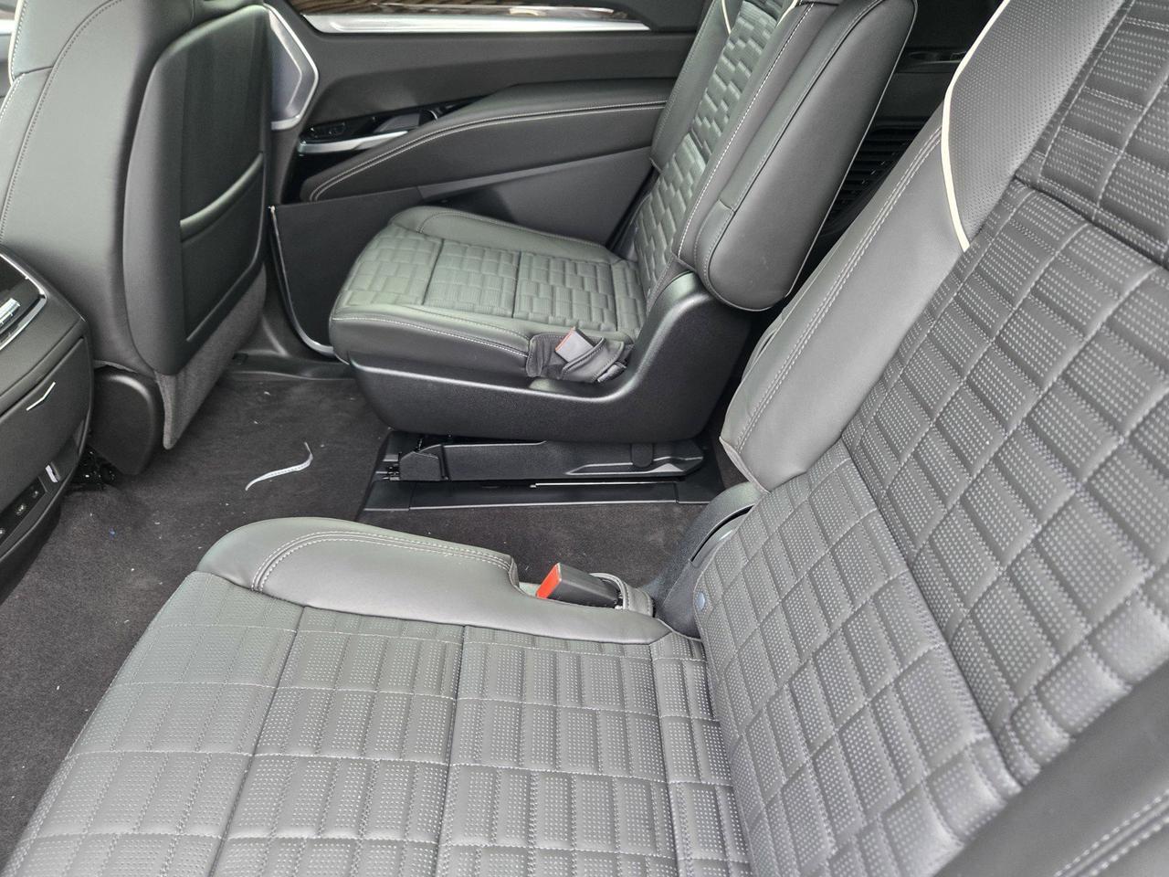 2025 Cadillac Escalade 4WD Sport Platinum Roseville CA