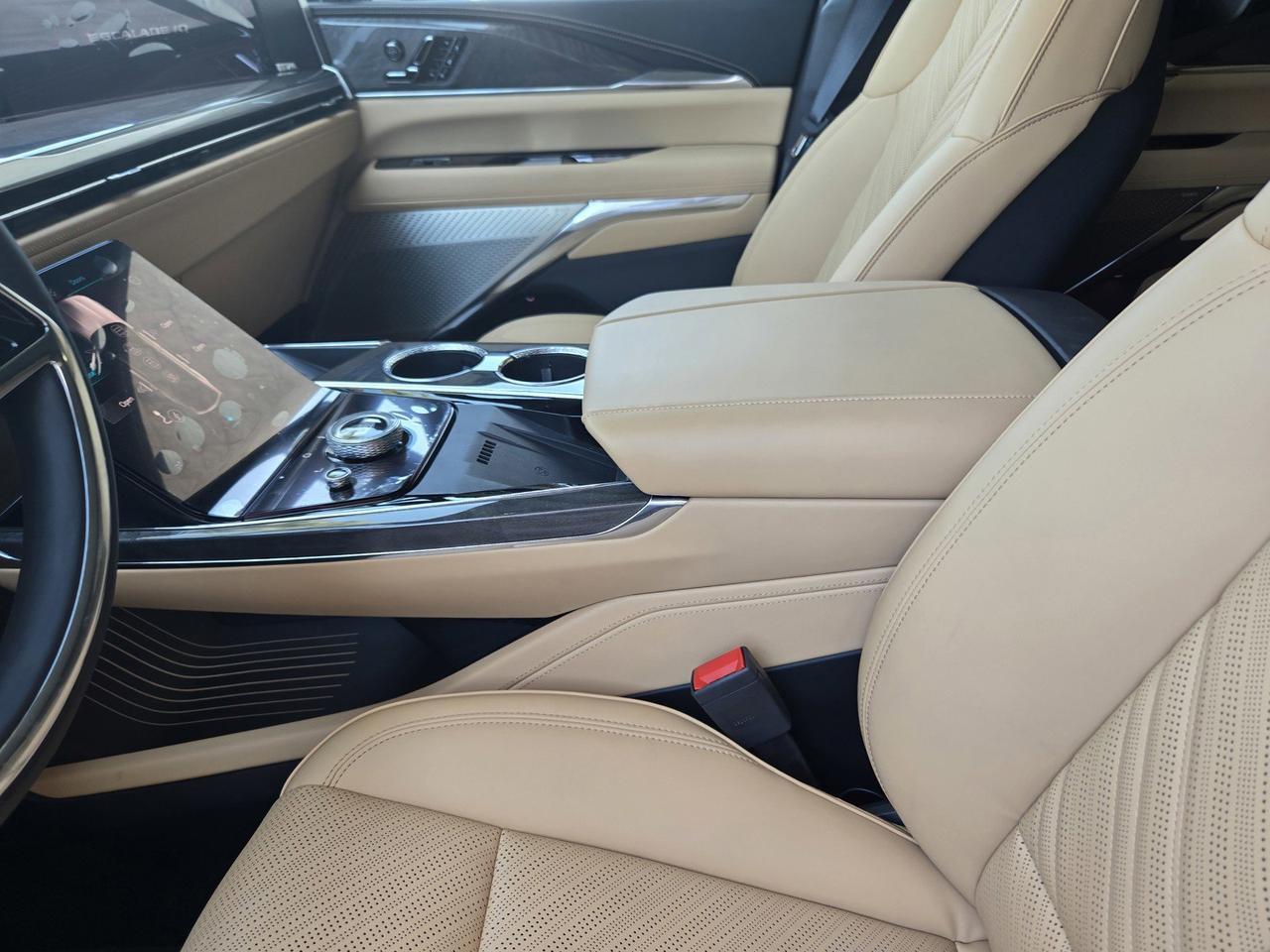 2025 Cadillac Escalade IQ Luxury 2 Roseville CA