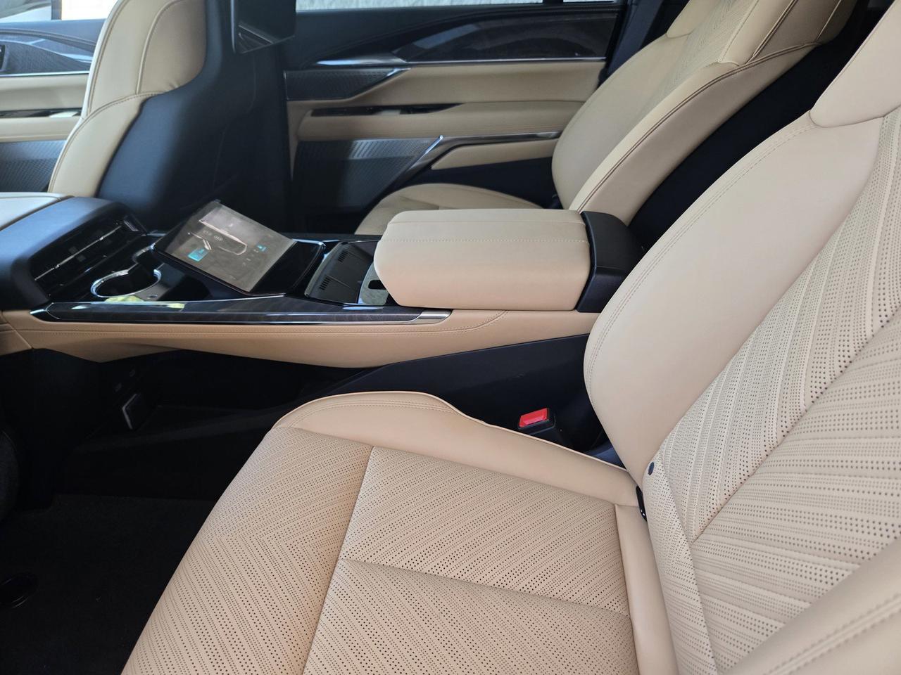 2025 Cadillac Escalade IQ Luxury 2 Roseville CA
