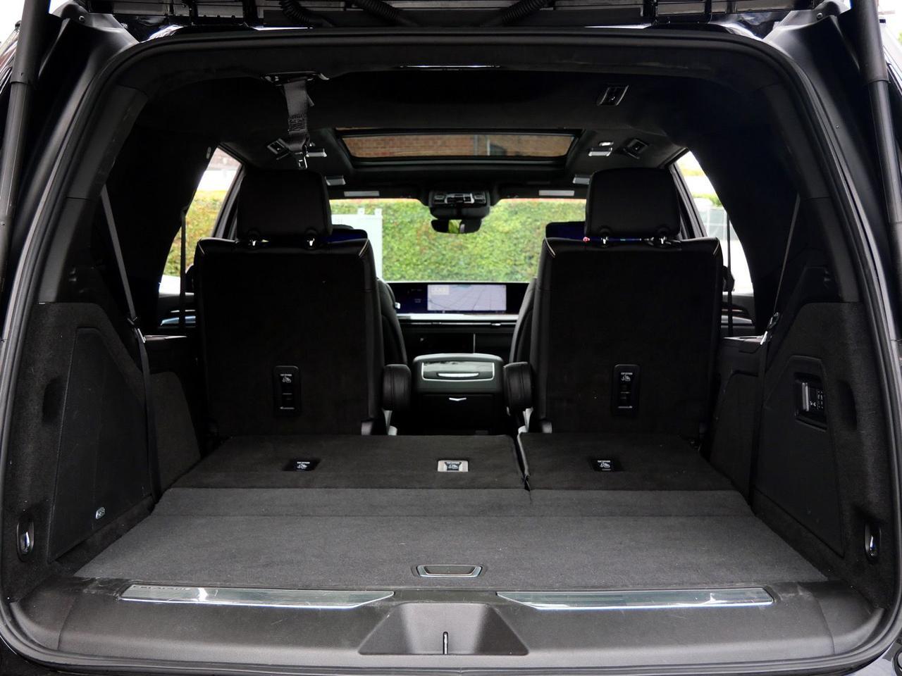 2025 Cadillac Escalade Sport Platinum Sport Platinum Lawrence KS