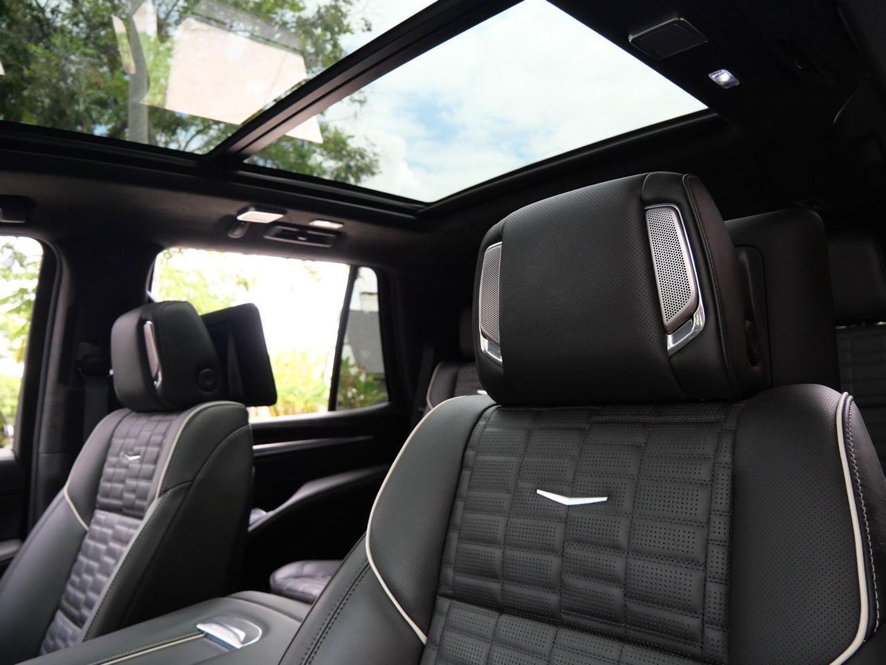 2025 Cadillac Escalade Sport Platinum Sport Platinum Lawrence KS