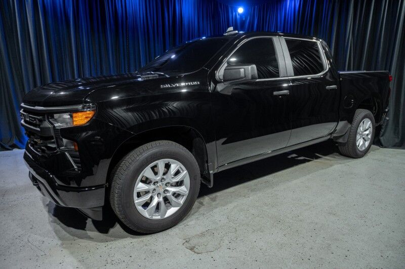 2025 Chevrolet Silverado 1500 2WD Crew Cab 147" Custom Pickup Truck