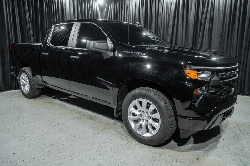 2025 Chevrolet Silverado 1500 2WD Crew Cab 147" Custom Pickup Truck