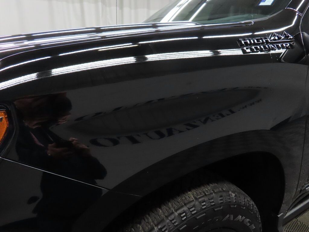 2025 Chevrolet Silverado 1500 4x4 Crew Cab High Country Fond du Lac WI 2025 Chevrolet Silverado 1500 4x4 Crew Cab High Country Fond du Lac WI