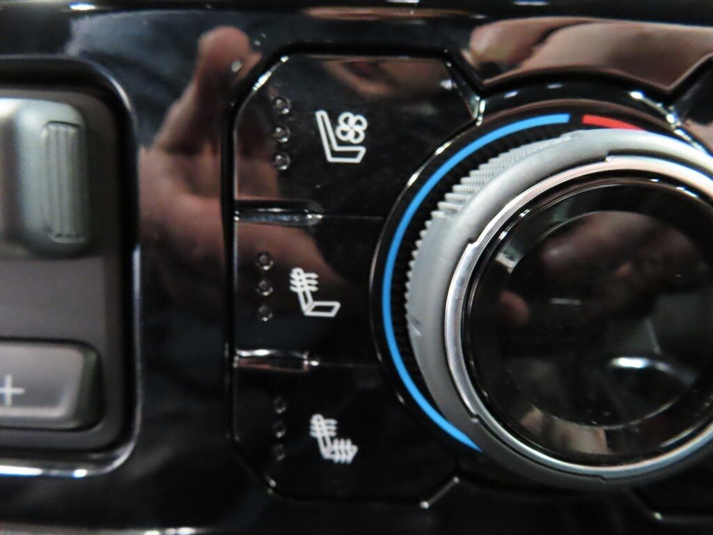 2025 Chevrolet Silverado 1500 4x4 Crew Cab High Country Fond du Lac WI 2025 Chevrolet Silverado 1500 4x4 Crew Cab High Country Fond du Lac WI