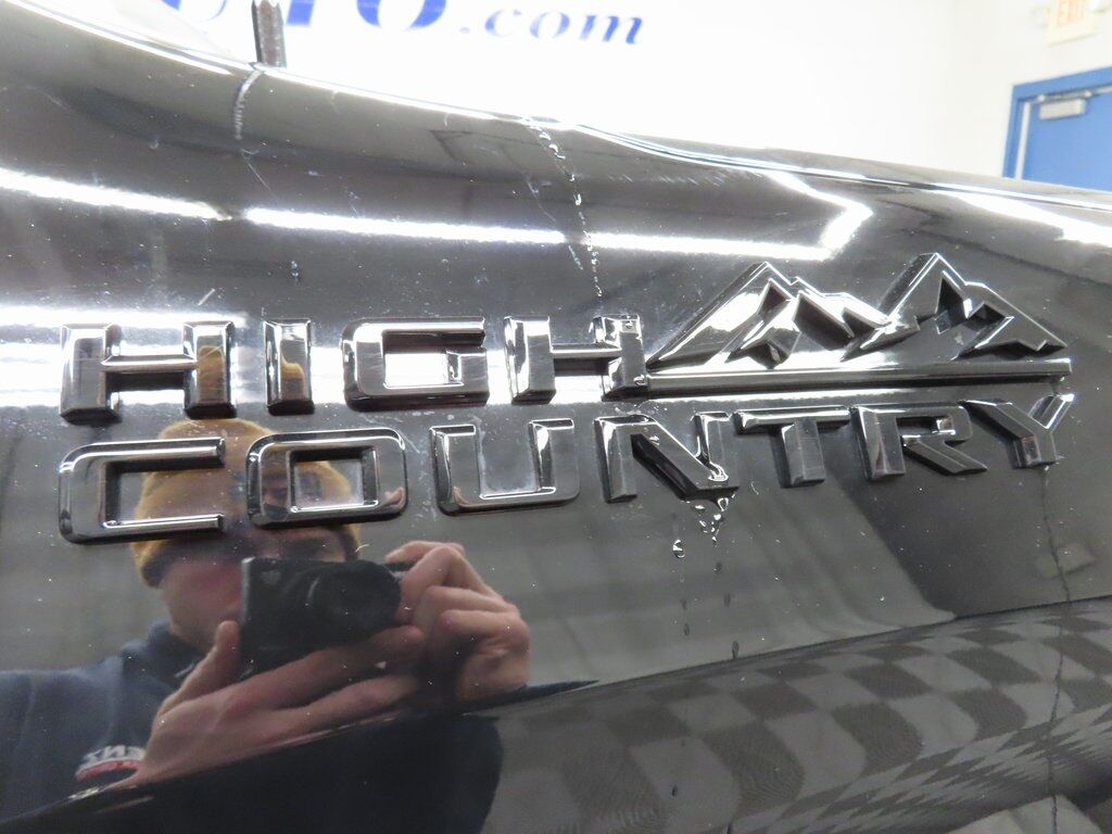 2025 Chevrolet Silverado 1500 4x4 Crew Cab High Country Fond du Lac WI 2025 Chevrolet Silverado 1500 4x4 Crew Cab High Country Fond du Lac WI