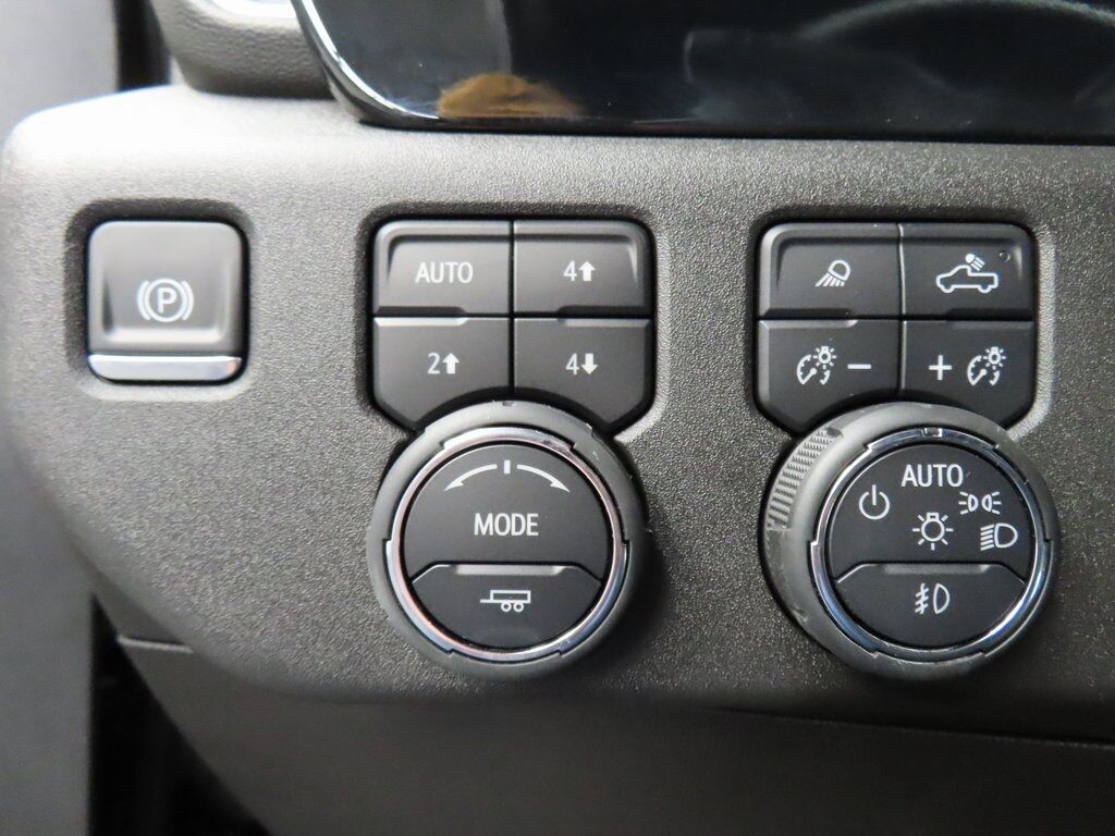 2025 Chevrolet Silverado 1500 4x4 Crew Cab High Country Fond du Lac WI 2025 Chevrolet Silverado 1500 4x4 Crew Cab High Country Fond du Lac WI