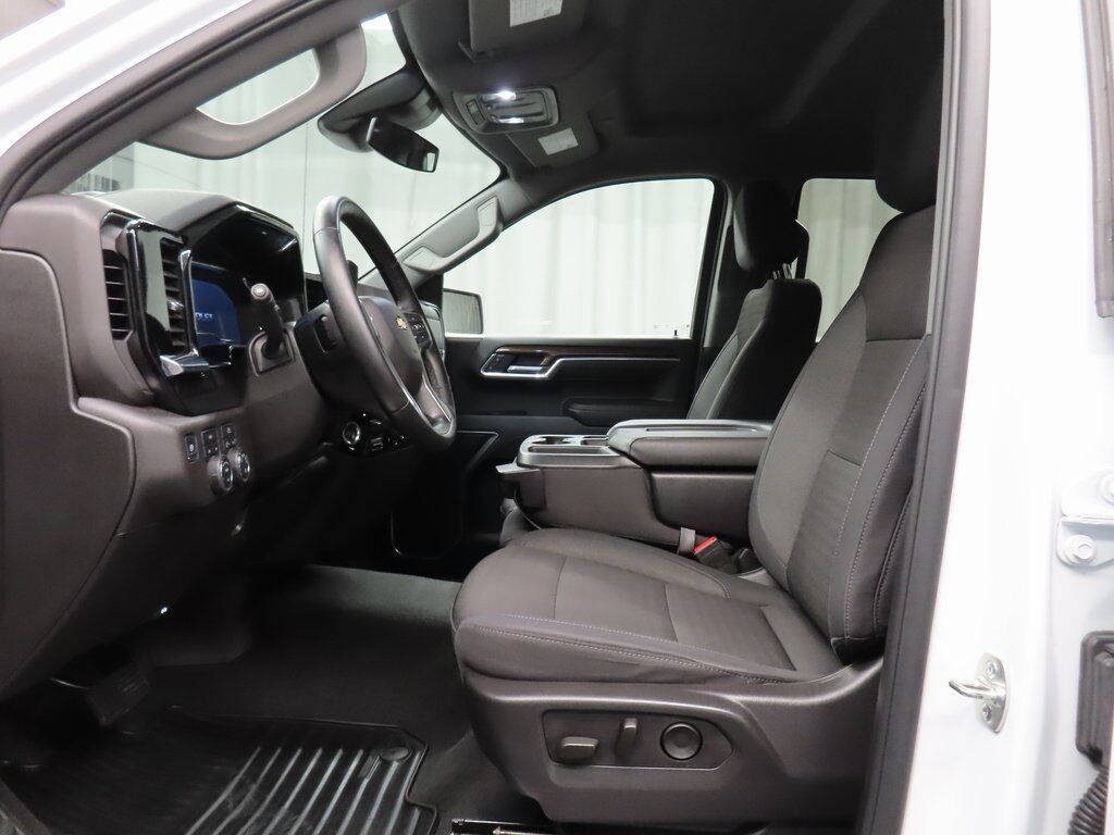 2025 Chevrolet Silverado 1500 4x4 Crew Cab LT Fond du Lac WI 2025 Chevrolet Silverado 1500 4x4 Crew Cab LT Fond du Lac WI