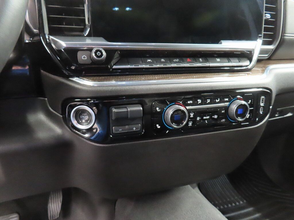 2025 Chevrolet Silverado 1500 4x4 Crew Cab LT Fond du Lac WI 2025 Chevrolet Silverado 1500 4x4 Crew Cab LT Fond du Lac WI