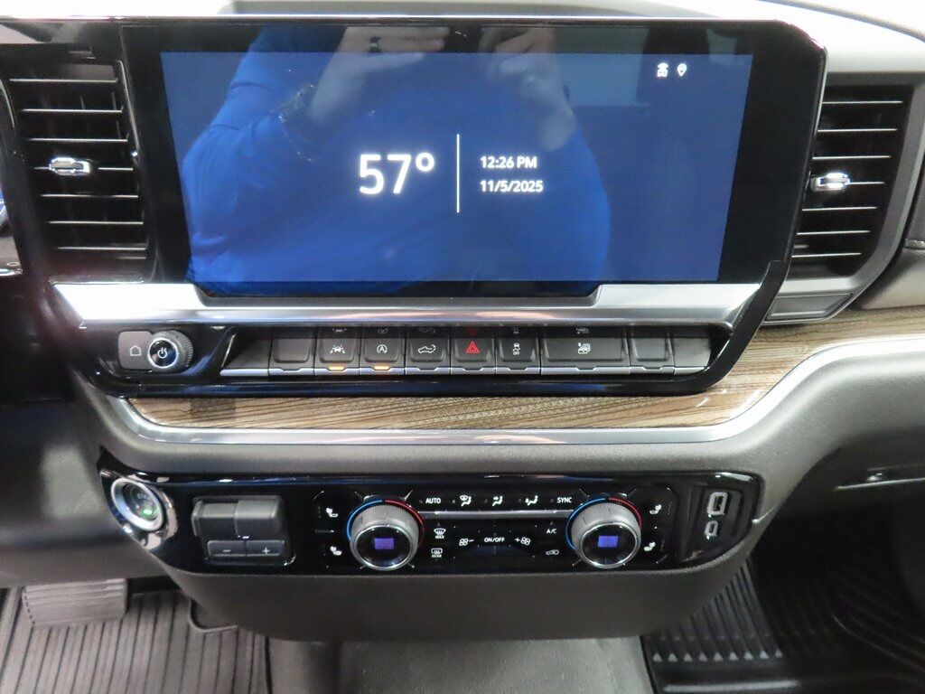 2025 Chevrolet Silverado 1500 4x4 Crew Cab LT Fond du Lac WI 2025 Chevrolet Silverado 1500 4x4 Crew Cab LT Fond du Lac WI