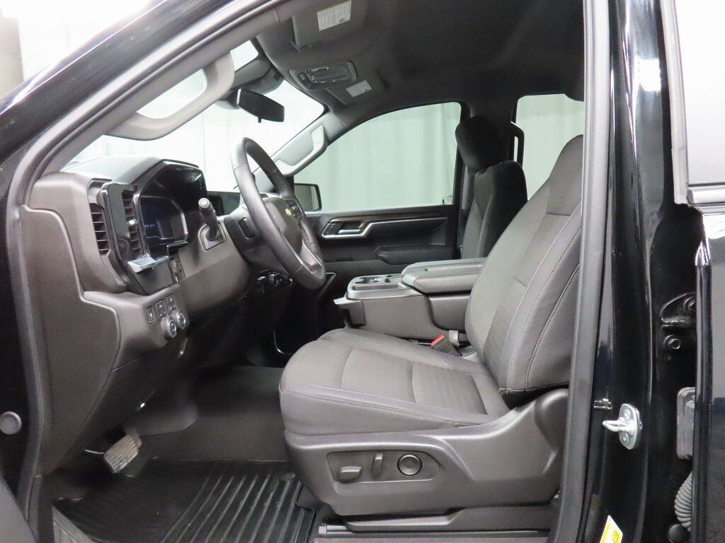 2025 Chevrolet Silverado 1500 4x4 Crew Cab LT Fond du Lac WI 2025 Chevrolet Silverado 1500 4x4 Crew Cab LT Fond du Lac WI