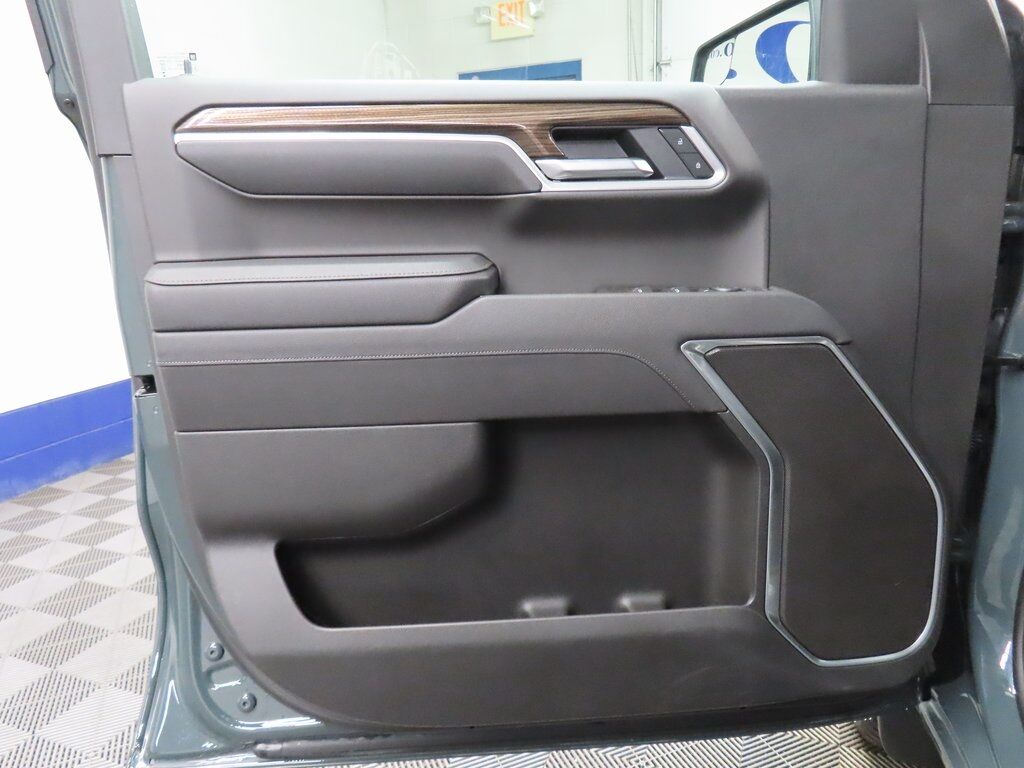 2025 Chevrolet Silverado 1500 4x4 Crew Cab LT Fond du Lac WI 2025 Chevrolet Silverado 1500 4x4 Crew Cab LT Fond du Lac WI