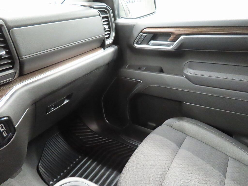 2025 Chevrolet Silverado 1500 4x4 Crew Cab LT Fond du Lac WI 2025 Chevrolet Silverado 1500 4x4 Crew Cab LT Fond du Lac WI