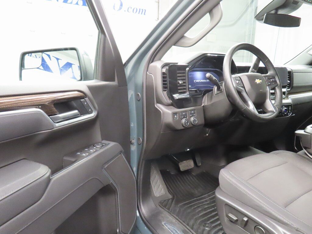 2025 Chevrolet Silverado 1500 4x4 Crew Cab LT Fond du Lac WI 2025 Chevrolet Silverado 1500 4x4 Crew Cab LT Fond du Lac WI