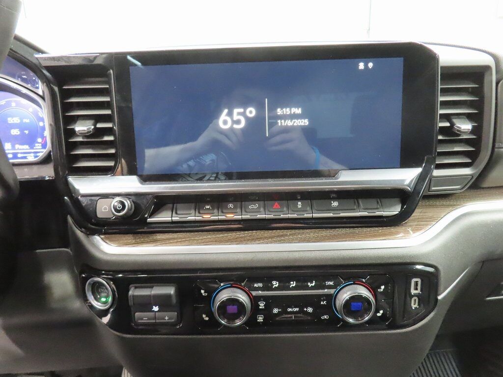 2025 Chevrolet Silverado 1500 4x4 Crew Cab LT Fond du Lac WI 2025 Chevrolet Silverado 1500 4x4 Crew Cab LT Fond du Lac WI