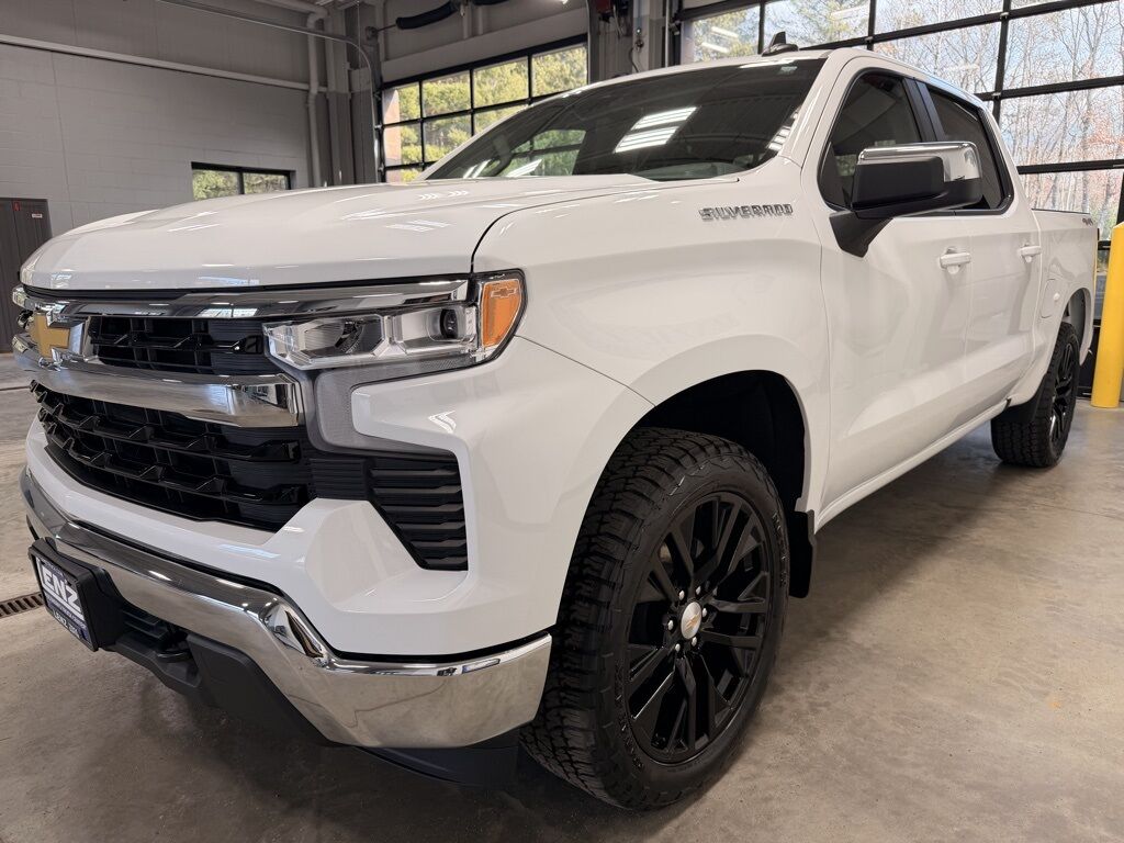 2025 Chevrolet Silverado 1500 4x4 Crew Cab LT Minocqua WI 2025 Chevrolet Silverado 1500 4x4 Crew Cab LT Minocqua WI