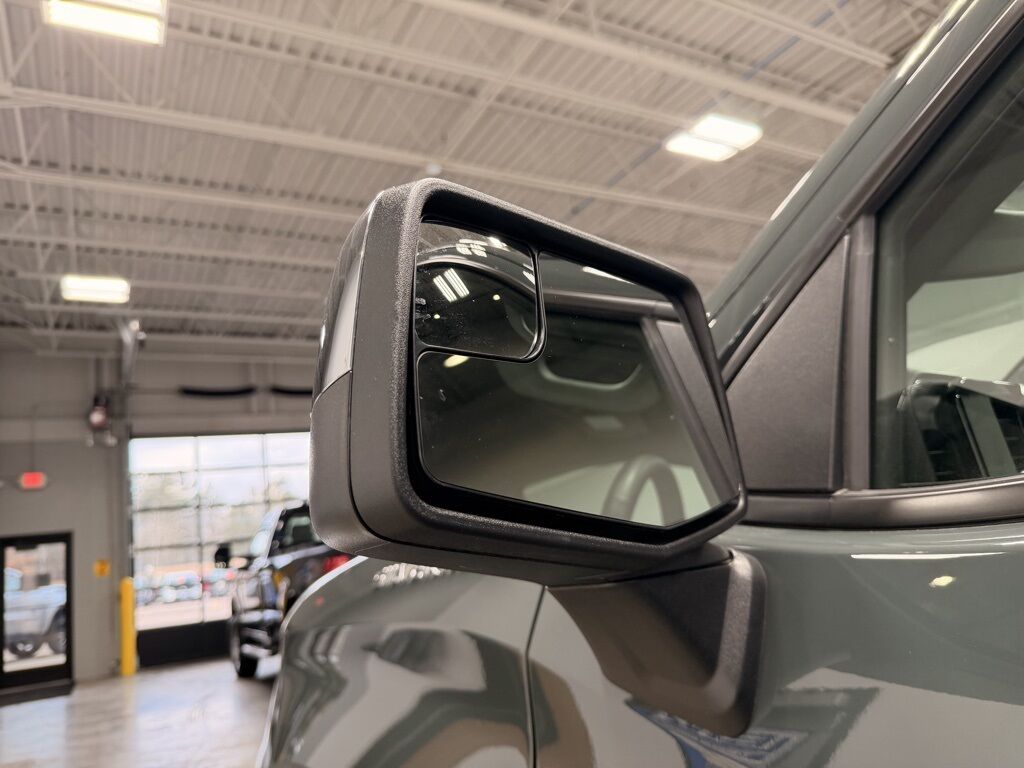 2025 Chevrolet Silverado 1500 4x4 Crew Cab LT Minocqua WI 2025 Chevrolet Silverado 1500 4x4 Crew Cab LT Minocqua WI