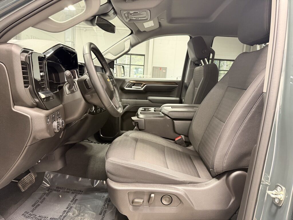 2025 Chevrolet Silverado 1500 4x4 Crew Cab LT Minocqua WI 2025 Chevrolet Silverado 1500 4x4 Crew Cab LT Minocqua WI