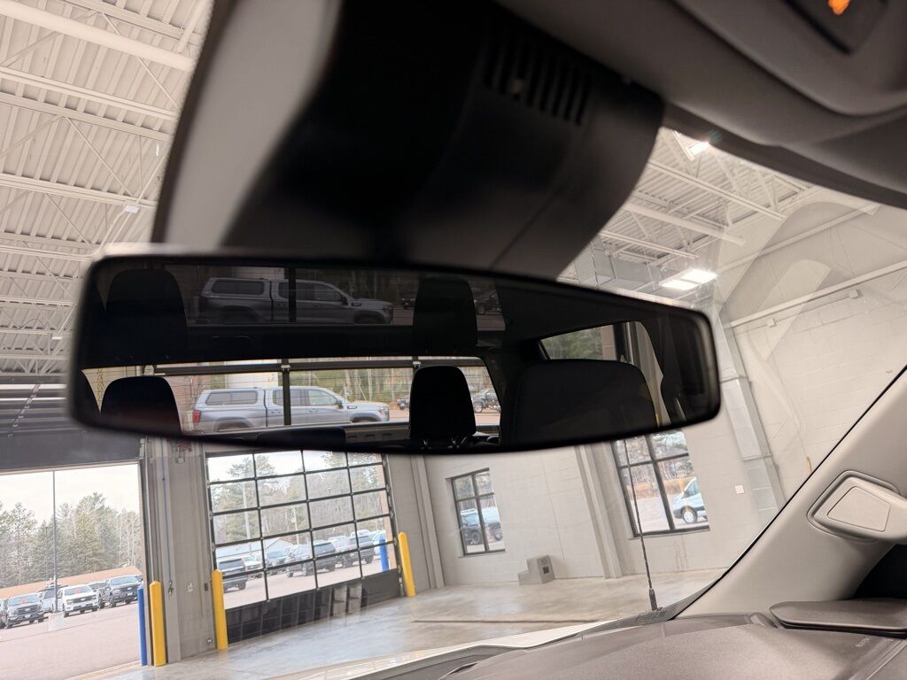 2025 Chevrolet Silverado 1500 4x4 Crew Cab LT Minocqua WI 2025 Chevrolet Silverado 1500 4x4 Crew Cab LT Minocqua WI