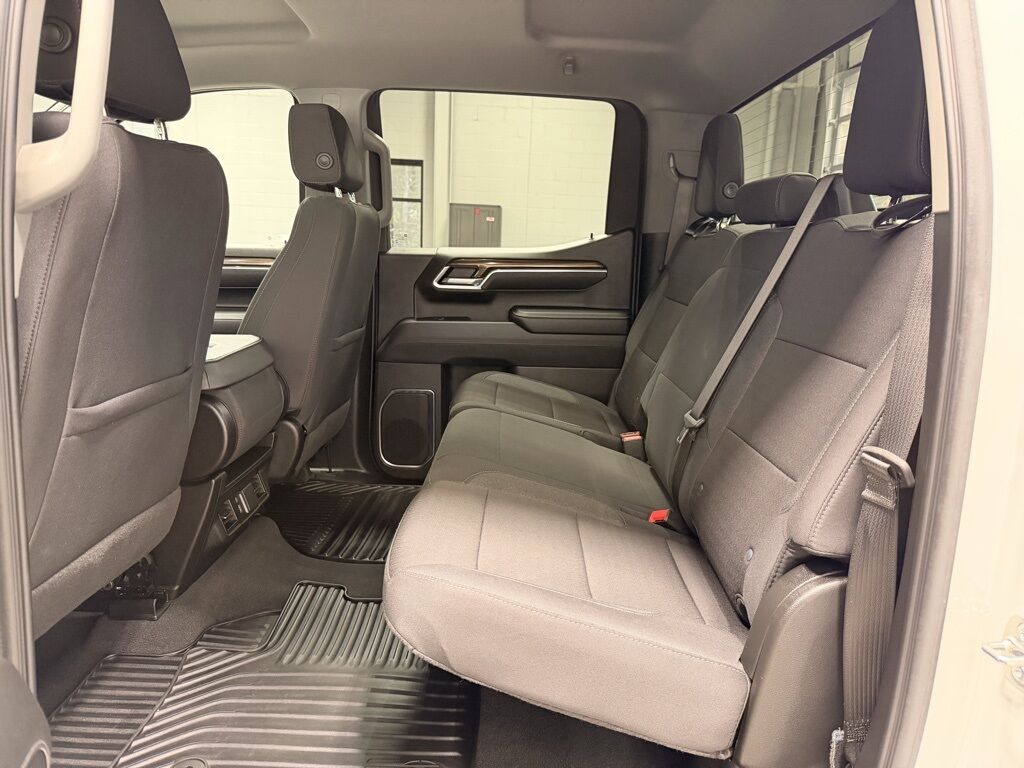 2025 Chevrolet Silverado 1500 4x4 Crew Cab LT Minocqua WI 2025 Chevrolet Silverado 1500 4x4 Crew Cab LT Minocqua WI