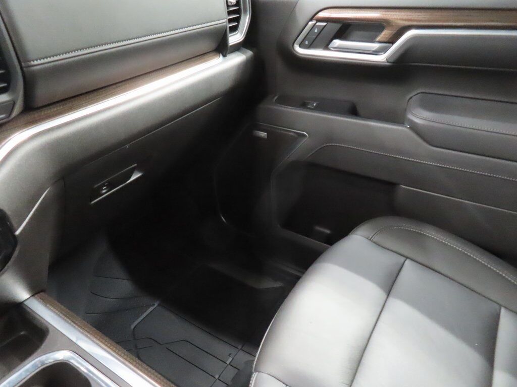 2025 Chevrolet Silverado 1500 4x4 Crew Cab RST Fond du Lac WI 2025 Chevrolet Silverado 1500 4x4 Crew Cab RST Fond du Lac WI