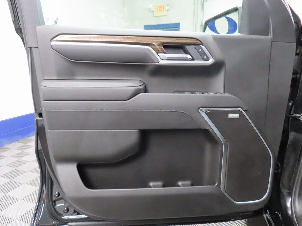 2025 Chevrolet Silverado 1500 4x4 Crew Cab RST Fond du Lac WI 2025 Chevrolet Silverado 1500 4x4 Crew Cab RST Fond du Lac WI