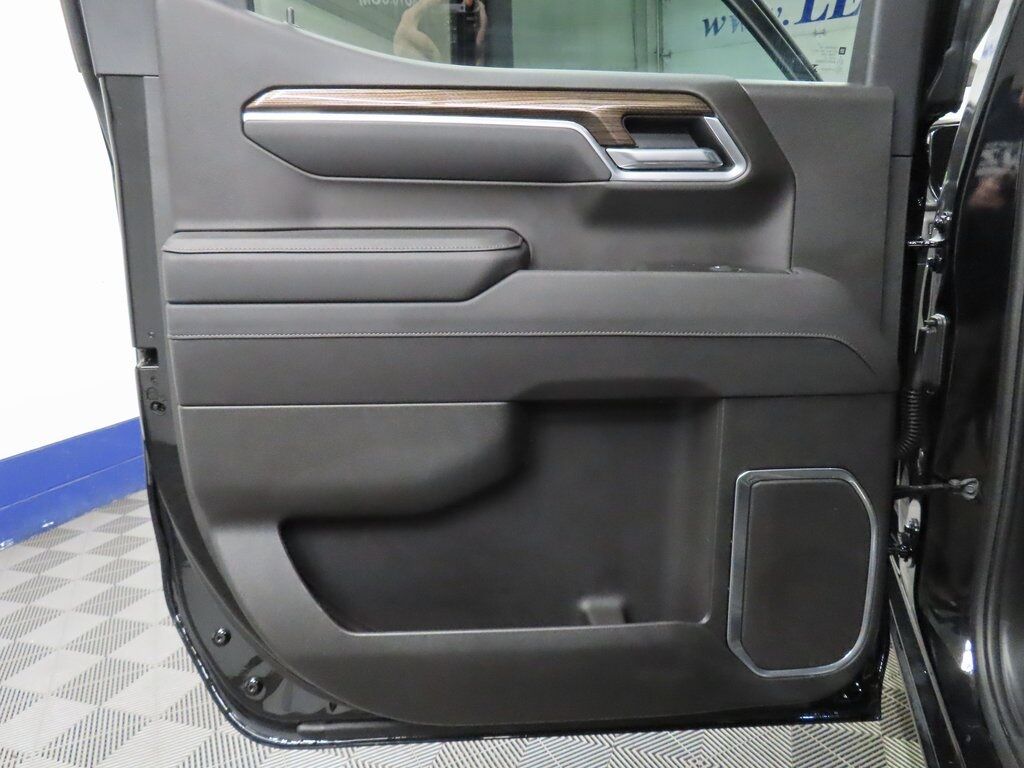 2025 Chevrolet Silverado 1500 4x4 Crew Cab RST Fond du Lac WI 2025 Chevrolet Silverado 1500 4x4 Crew Cab RST Fond du Lac WI