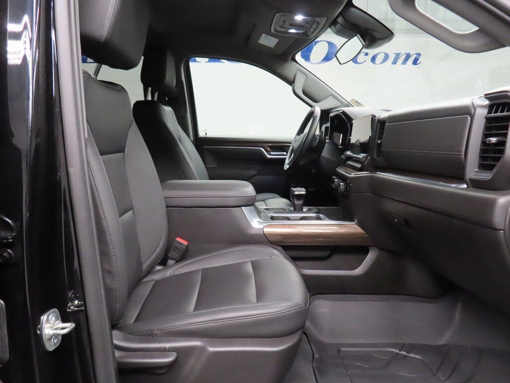 2025 Chevrolet Silverado 1500 4x4 Crew Cab RST Fond du Lac WI 2025 Chevrolet Silverado 1500 4x4 Crew Cab RST Fond du Lac WI