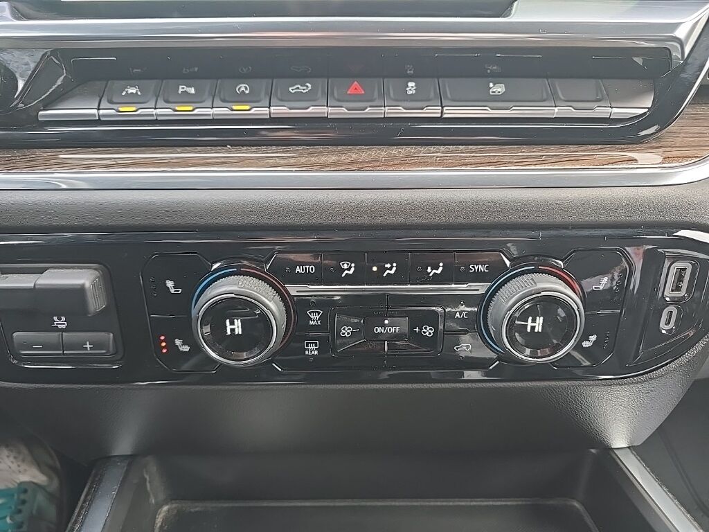 2025 Chevrolet Silverado 1500 4x4 Crew Cab RST Fond du Lac WI 2025 Chevrolet Silverado 1500 4x4 Crew Cab RST Fond du Lac WI