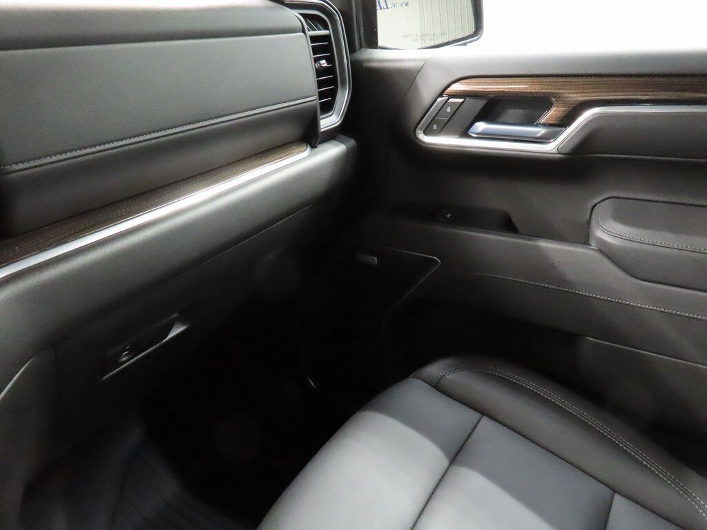 2025 Chevrolet Silverado 1500 4x4 Crew Cab RST Fond du Lac WI 2025 Chevrolet Silverado 1500 4x4 Crew Cab RST Fond du Lac WI