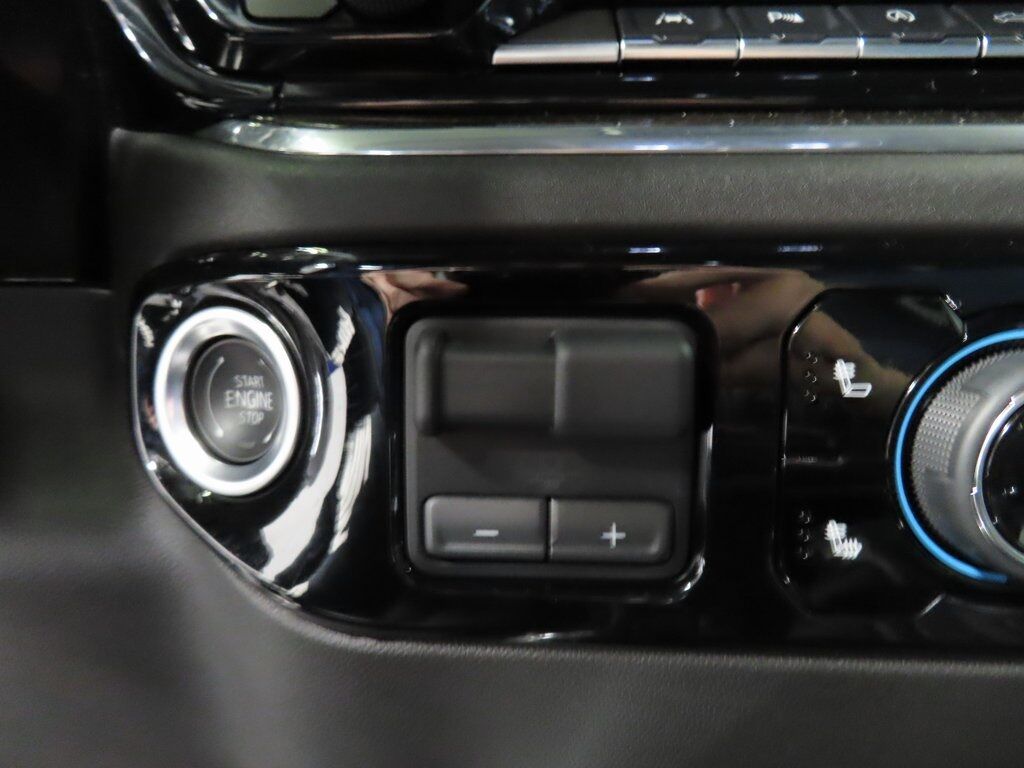 2025 Chevrolet Silverado 1500 4x4 Crew Cab RST Fond du Lac WI 2025 Chevrolet Silverado 1500 4x4 Crew Cab RST Fond du Lac WI