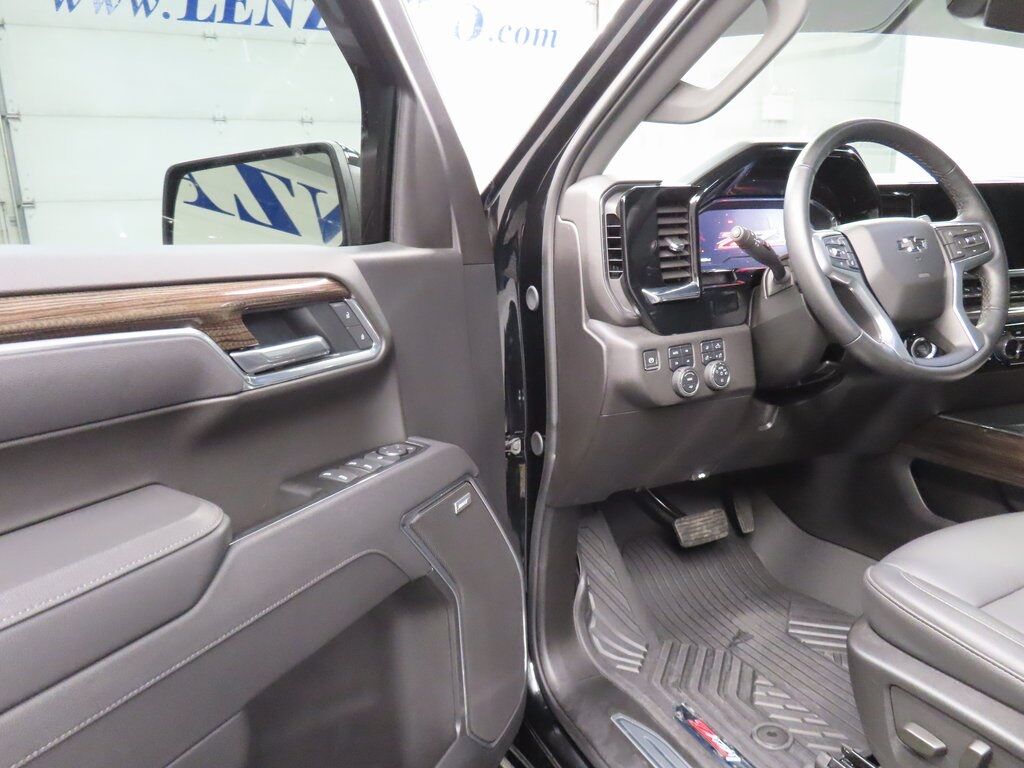 2025 Chevrolet Silverado 1500 4x4 Crew Cab RST Fond du Lac WI 2025 Chevrolet Silverado 1500 4x4 Crew Cab RST Fond du Lac WI