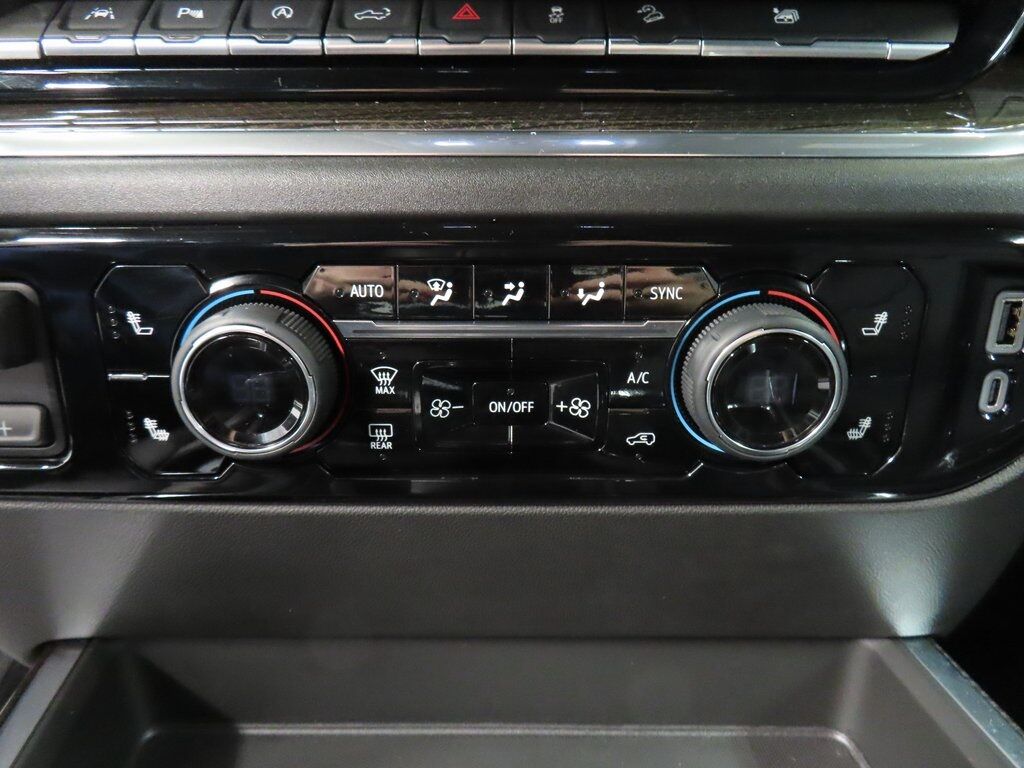 2025 Chevrolet Silverado 1500 4x4 Crew Cab RST Fond du Lac WI 2025 Chevrolet Silverado 1500 4x4 Crew Cab RST Fond du Lac WI