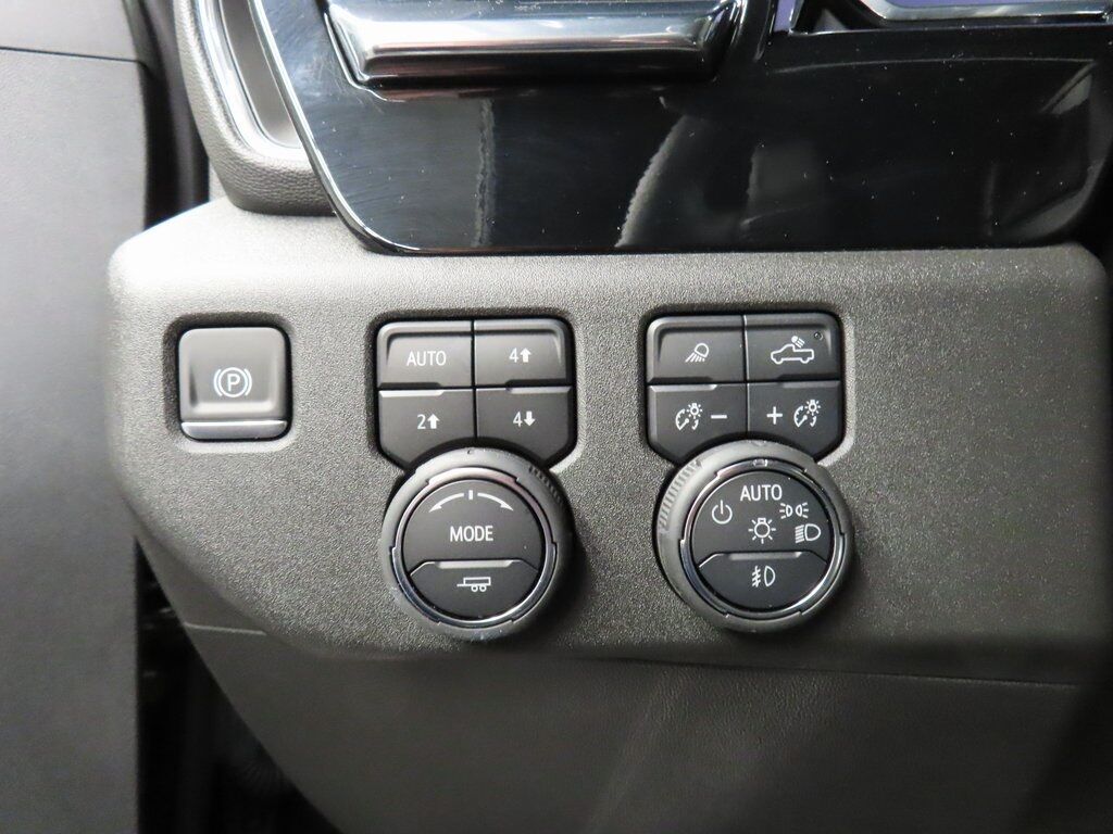 2025 Chevrolet Silverado 1500 4x4 Crew Cab RST Fond du Lac WI 2025 Chevrolet Silverado 1500 4x4 Crew Cab RST Fond du Lac WI