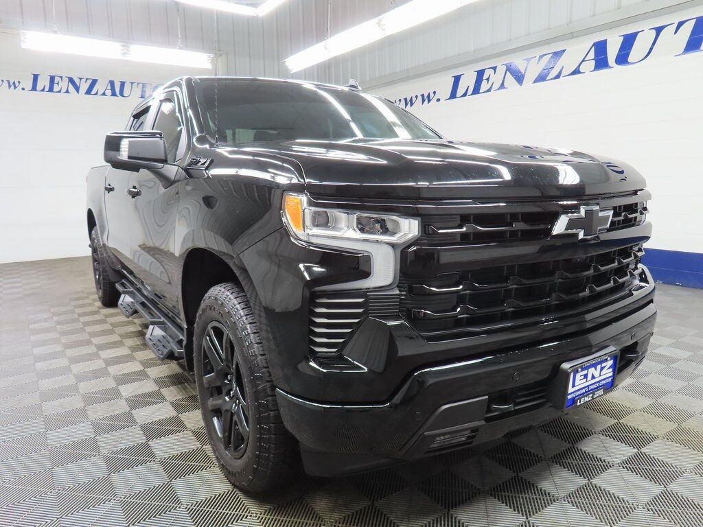 2025 Chevrolet Silverado 1500 4x4 Crew Cab RST Fond du Lac WI 2025 Chevrolet Silverado 1500 4x4 Crew Cab RST Fond du Lac WI