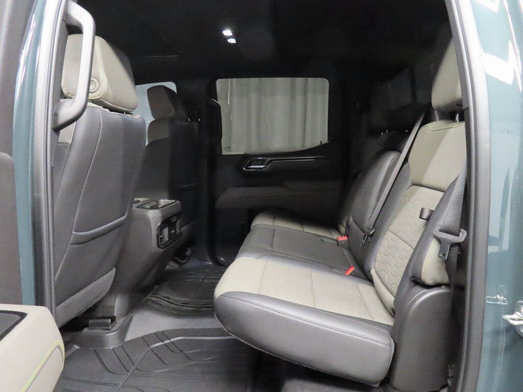 2025 Chevrolet Silverado 1500 4x4 Crew Cab ZR2 Fond du Lac WI 2025 Chevrolet Silverado 1500 4x4 Crew Cab ZR2 Fond du Lac WI