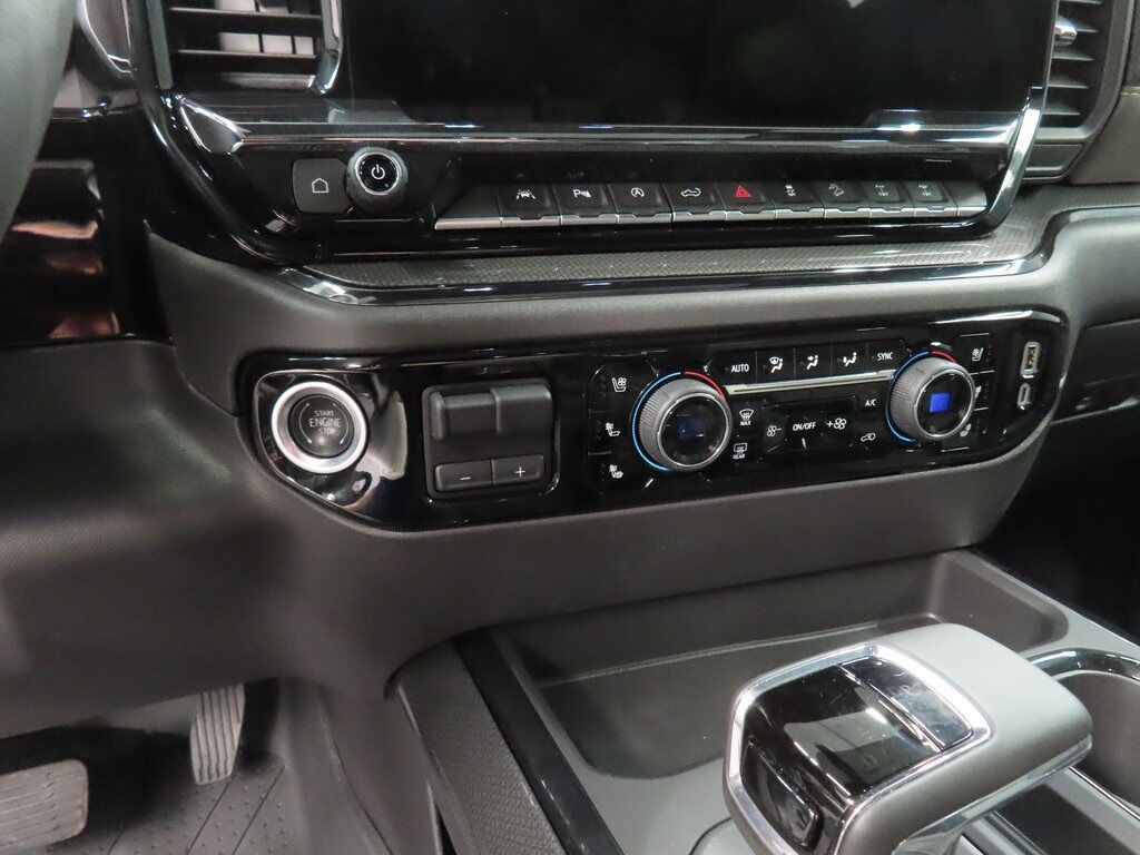 2025 Chevrolet Silverado 1500 4x4 Crew Cab ZR2 Fond du Lac WI 2025 Chevrolet Silverado 1500 4x4 Crew Cab ZR2 Fond du Lac WI