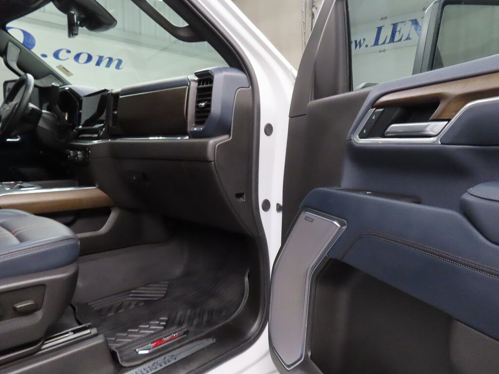 2025 Chevrolet Silverado 2500HD 4x4 Crew Cab High Country Fond du Lac WI