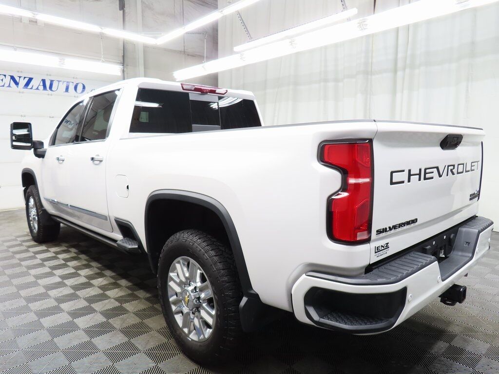 2025 Chevrolet Silverado 2500HD 4x4 Crew Cab High Country Fond du Lac WI