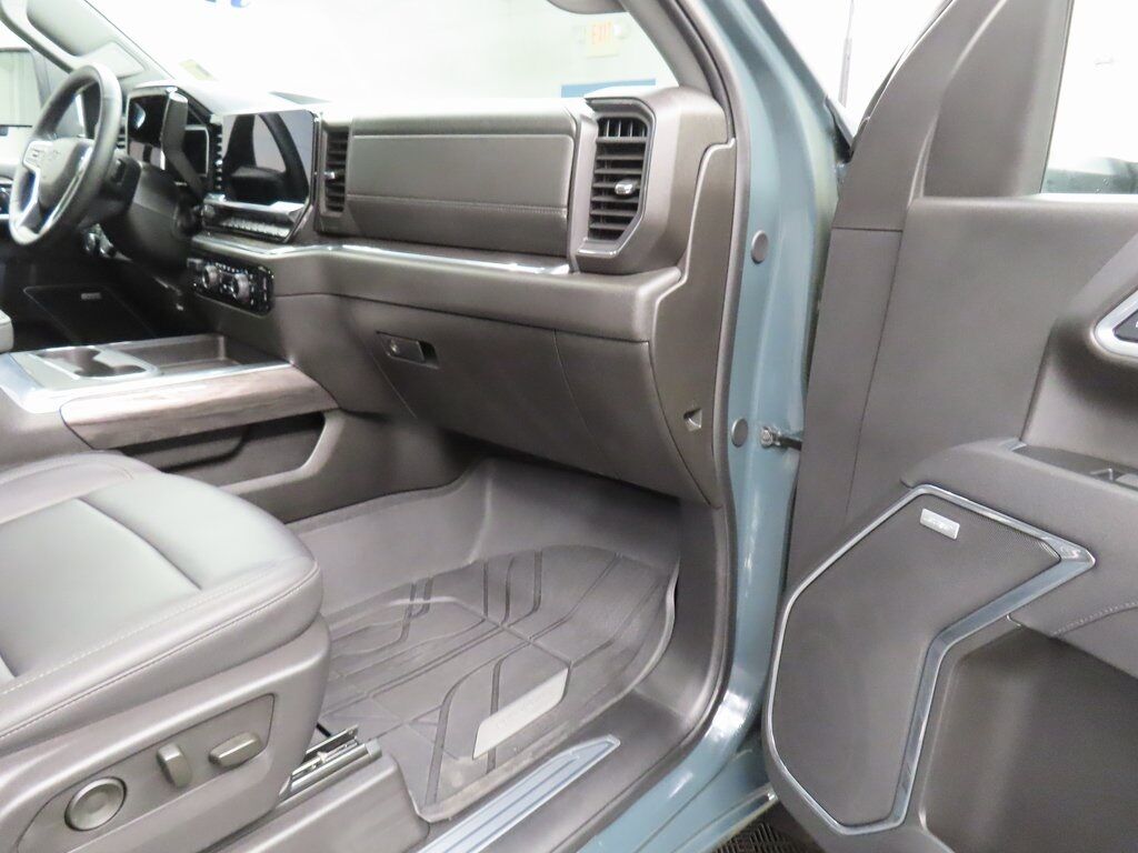 2025 Chevrolet Silverado 2500HD 4x4 Crew Cab LTZ Fond du Lac WI 2025 Chevrolet Silverado 2500HD 4x4 Crew Cab LTZ Fond du Lac WI