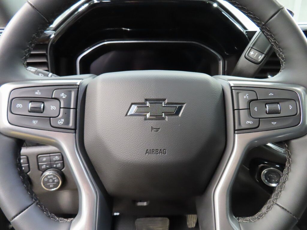 2025 Chevrolet Silverado 2500HD 4x4 Crew Cab LTZ Fond du Lac WI 2025 Chevrolet Silverado 2500HD 4x4 Crew Cab LTZ Fond du Lac WI