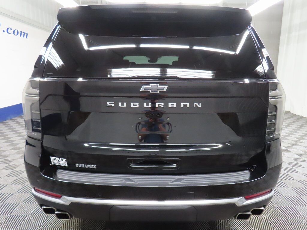 2025 Chevrolet Suburban High Country 4WD Fond du Lac WI 2025 Chevrolet Suburban High Country 4WD Fond du Lac WI