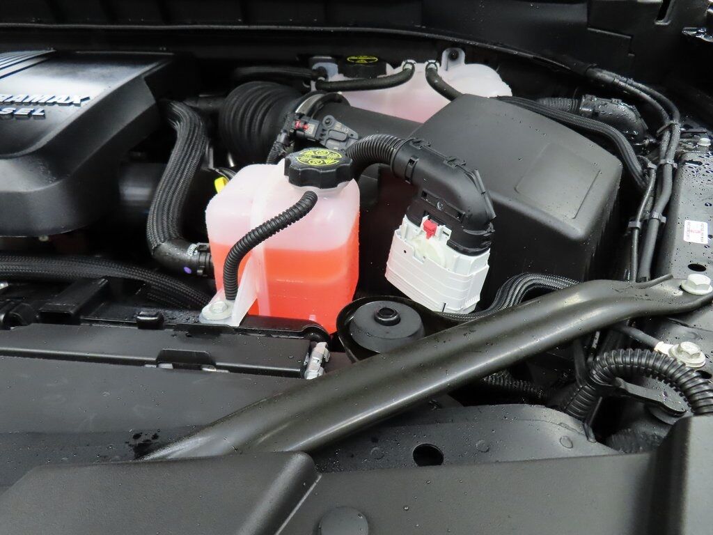 2025 Chevrolet Suburban High Country 4WD Fond du Lac WI 2025 Chevrolet Suburban High Country 4WD Fond du Lac WI