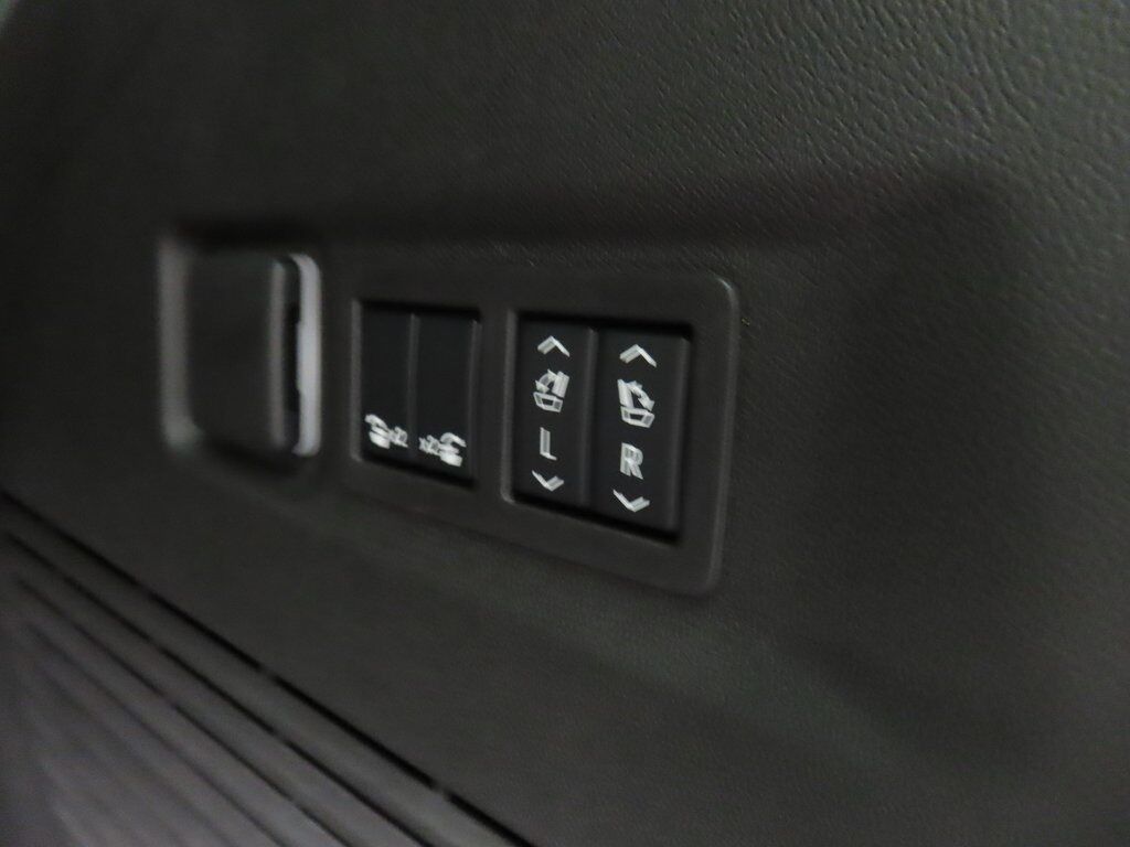 2025 Chevrolet Suburban High Country 4WD Fond du Lac WI 2025 Chevrolet Suburban High Country 4WD Fond du Lac WI