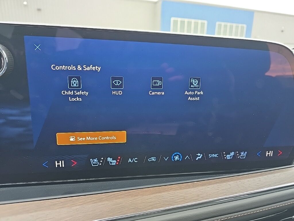 2025 Chevrolet Suburban High Country 4WD Fond du Lac WI 2025 Chevrolet Suburban High Country 4WD Fond du Lac WI